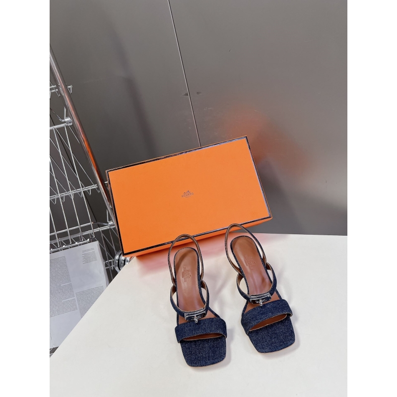 H**mes high heels